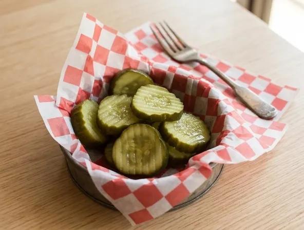 Popular item de Hot Mamma's Kitchen: Pepinillos Agrios
