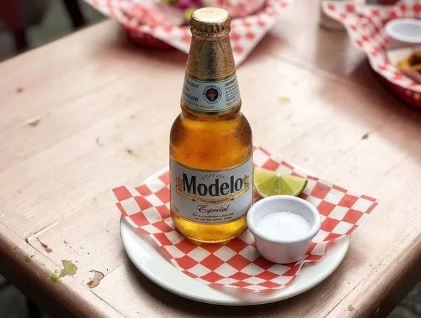 Popular item de Hot Mamma's Kitchen: Modelo Clara