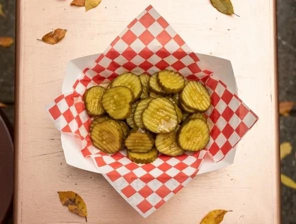 Popular item de Hot Mamma's Kitchen: Pepinillos Dulces