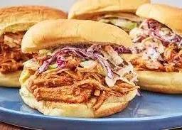 Popular item de Hot Mamma's Kitchen: Scott's BBQ Chicken Sammy