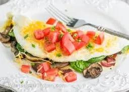Popular item de Hot Mamma's Kitchen: Omelette (huevo, champiñones, quesos)