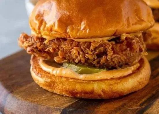 Popular item de Hot Mamma's Kitchen: The Classic Single Dinner Burger